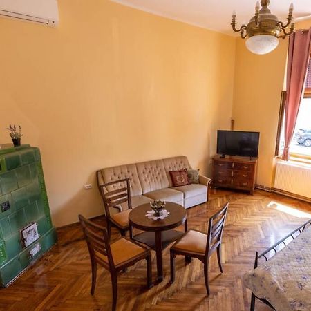 شقة Apartman Gaudeamus فاغاشدين المظهر الخارجي الصورة