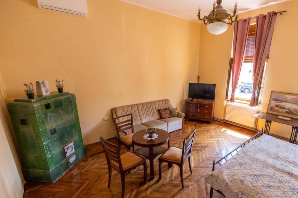 شقة Apartman Gaudeamus فاغاشدين المظهر الخارجي الصورة